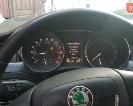 Черный Шкода Суперб, объемом двигателя 1.6 л и пробегом 350 тыс. км за 8300 $, фото 7 на Automoto.ua