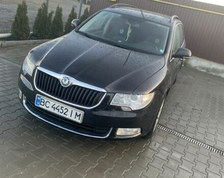Черный Шкода Суперб, объемом двигателя 2 л и пробегом 300 тыс. км за 9200 $, фото 1 на Automoto.ua
