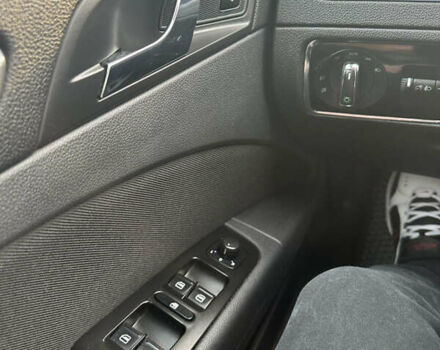 Черный Шкода Суперб, объемом двигателя 1.97 л и пробегом 215 тыс. км за 9000 $, фото 10 на Automoto.ua