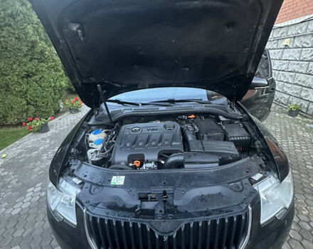 Шкода Суперб 2011 в Луцке на Automoto.ua Черный Шкода Суперб, объемом двигателя 2 л и пробегом 260 тыс. км за 10100 $, фото 17 на Automoto.ua