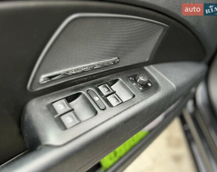 Чорний Шкода Суперб, об'ємом двигуна 2 л та пробігом 282 тис. км за 10799 $, фото 50 на Automoto.ua