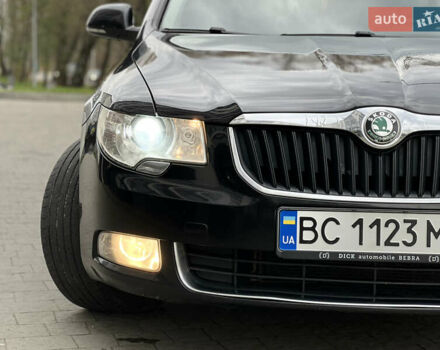 Чорний Шкода Суперб, об'ємом двигуна 2 л та пробігом 282 тис. км за 10799 $, фото 16 на Automoto.ua