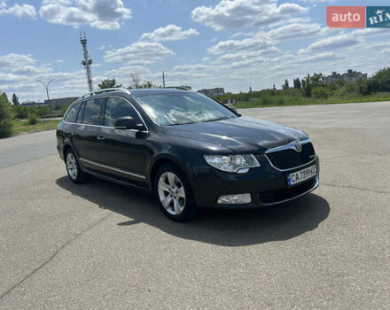 Черный Шкода Суперб, объемом двигателя 1.6 л и пробегом 307 тыс. км за 9900 $, фото 4 на Automoto.ua