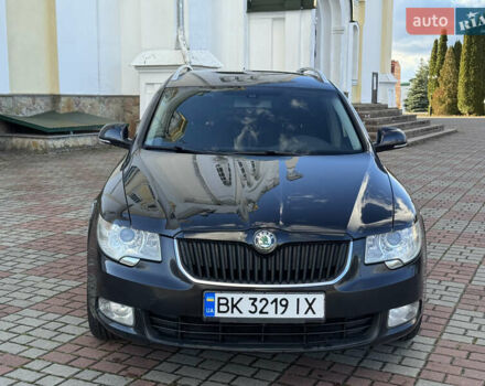 Чорний Шкода Суперб, об'ємом двигуна 2 л та пробігом 212 тис. км за 11300 $, фото 1 на Automoto.ua