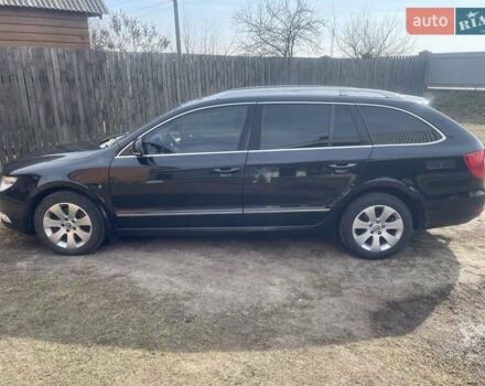 Черный Шкода Суперб, объемом двигателя 1.6 л и пробегом 320 тыс. км за 10000 $, фото 1 на Automoto.ua