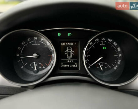 Чорний Шкода Суперб, об'ємом двигуна 2 л та пробігом 282 тис. км за 10799 $, фото 55 на Automoto.ua