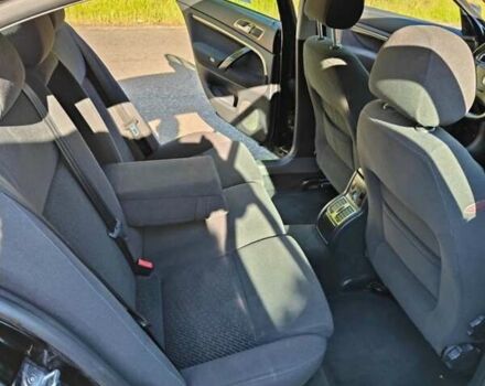 Черный Шкода Суперб, объемом двигателя 1.8 л и пробегом 275 тыс. км за 1600 $, фото 5 на Automoto.ua