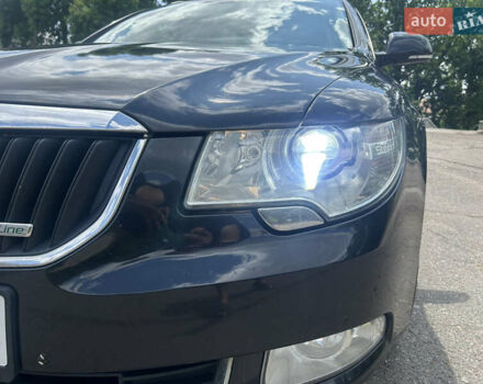 Черный Шкода Суперб, объемом двигателя 1.6 л и пробегом 307 тыс. км за 9900 $, фото 3 на Automoto.ua