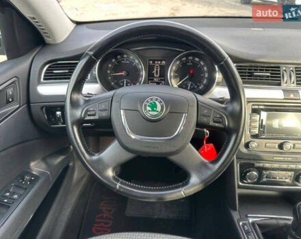 Черный Шкода Суперб, объемом двигателя 1.6 л и пробегом 209 тыс. км за 10500 $, фото 15 на Automoto.ua