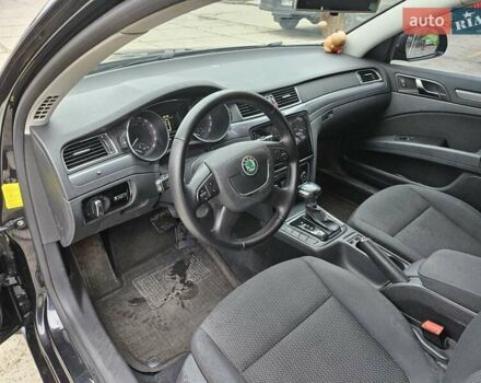 Черный Шкода Суперб, объемом двигателя 1.97 л и пробегом 310 тыс. км за 11750 $, фото 7 на Automoto.ua