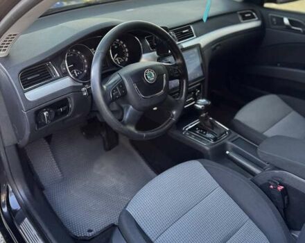 Чорний Шкода Суперб, об'ємом двигуна 2 л та пробігом 270 тис. км за 10500 $, фото 6 на Automoto.ua