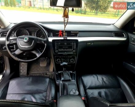 Черный Шкода Суперб, объемом двигателя 2 л и пробегом 325 тыс. км за 9900 $, фото 11 на Automoto.ua