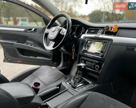 Чорний Шкода Суперб, об'ємом двигуна 2 л та пробігом 282 тис. км за 10799 $, фото 36 на Automoto.ua