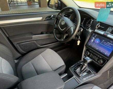 Чорний Шкода Суперб, об'ємом двигуна 2 л та пробігом 270 тис. км за 10500 $, фото 39 на Automoto.ua