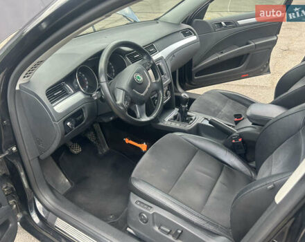 Черный Шкода Суперб, объемом двигателя 1.6 л и пробегом 307 тыс. км за 9900 $, фото 15 на Automoto.ua