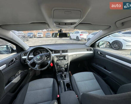 Черный Шкода Суперб, объемом двигателя 1.6 л и пробегом 209 тыс. км за 10500 $, фото 11 на Automoto.ua