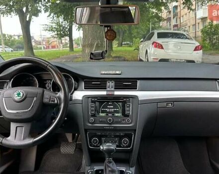 Черный Шкода Суперб, объемом двигателя 2 л и пробегом 237 тыс. км за 12500 $, фото 24 на Automoto.ua