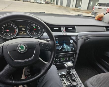 Черный Шкода Суперб, объемом двигателя 2 л и пробегом 310 тыс. км за 11750 $, фото 6 на Automoto.ua