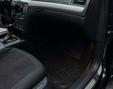 Черный Шкода Суперб, объемом двигателя 2 л и пробегом 358 тыс. км за 12000 $, фото 40 на Automoto.ua