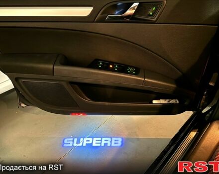 Чорний Шкода Суперб, об'ємом двигуна 2 л та пробігом 305 тис. км за 11600 $, фото 12 на Automoto.ua