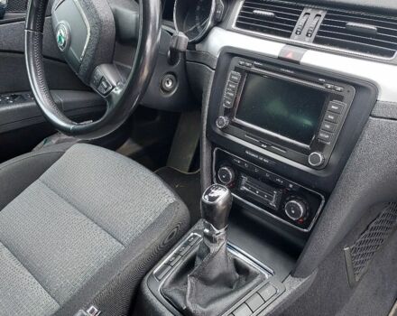 Черный Шкода Суперб, объемом двигателя 1.6 л и пробегом 239 тыс. км за 10800 $, фото 2 на Automoto.ua