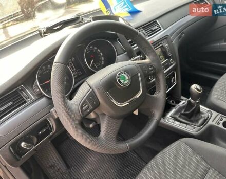 Шкода Суперб 2013 в Ровно на Automoto.ua Черный Шкода Суперб, объемом двигателя 1.6 л и пробегом 377 тыс. км за 8499 $, фото 24 на Automoto.ua