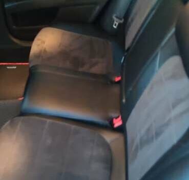 Шкода Суперб 2013 у Кицмане на Automoto.ua Чорний Шкода Суперб, об'ємом двигуна 2 л та пробігом 235 тис. км за 13400 $, фото 16 на Automoto.ua