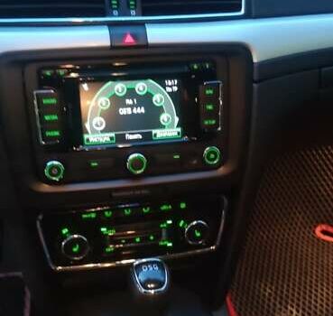 Шкода Суперб 2013 у Кицмане на Automoto.ua Чорний Шкода Суперб, об'ємом двигуна 2 л та пробігом 235 тис. км за 13400 $, фото 11 на Automoto.ua