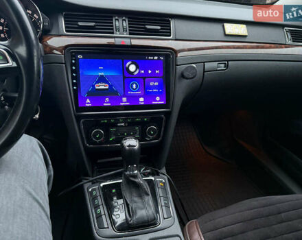 Черный Шкода Суперб, объемом двигателя 2 л и пробегом 302 тыс. км за 11400 $, фото 1 на Automoto.ua