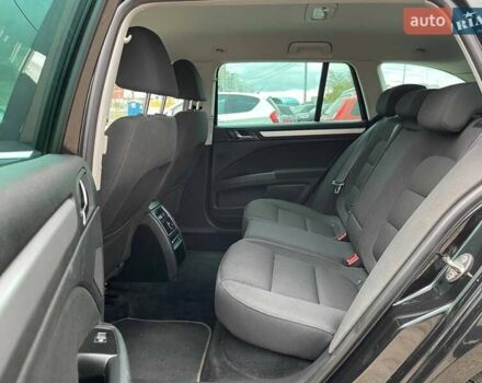 Шкода Суперб 2014 у Києві на Automoto.ua Чорний Шкода Суперб, об'ємом двигуна 1.97 л та пробігом 236 тис. км за 13990 $, фото 8 на Automoto.ua