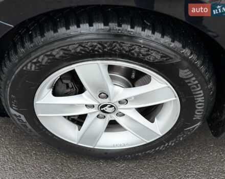 Черный Шкода Суперб, объемом двигателя 2 л и пробегом 302 тыс. км за 11400 $, фото 14 на Automoto.ua