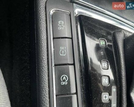 Шкода Суперб 2014 у Києві на Automoto.ua Чорний Шкода Суперб, об'ємом двигуна 1.97 л та пробігом 236 тис. км за 13990 $, фото 22 на Automoto.ua