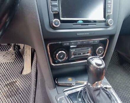 Чорний Шкода Суперб, об'ємом двигуна 1.97 л та пробігом 253 тис. км за 12600 $, фото 11 на Automoto.ua