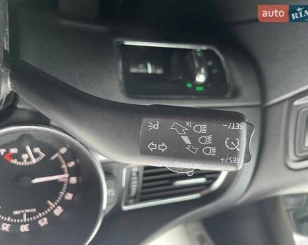 Шкода Суперб 2014 у Києві на Automoto.ua Чорний Шкода Суперб, об'ємом двигуна 1.97 л та пробігом 236 тис. км за 13990 $, фото 16 на Automoto.ua