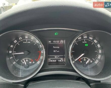 Шкода Суперб 2014 у Києві на Automoto.ua Чорний Шкода Суперб, об'ємом двигуна 1.97 л та пробігом 236 тис. км за 13990 $, фото 17 на Automoto.ua