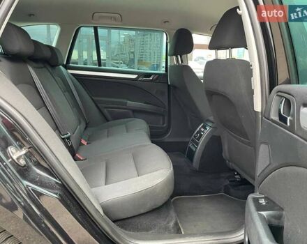 Шкода Суперб 2014 у Києві на Automoto.ua Чорний Шкода Суперб, об'ємом двигуна 1.97 л та пробігом 236 тис. км за 13990 $, фото 9 на Automoto.ua