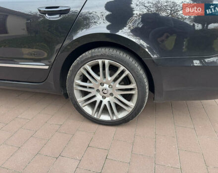 Черный Шкода Суперб, объемом двигателя 1.97 л и пробегом 272 тыс. км за 12800 $, фото 16 на Automoto.ua