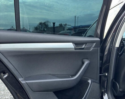 Черный Шкода Суперб, объемом двигателя 1.6 л и пробегом 280 тыс. км за 12900 $, фото 19 на Automoto.ua