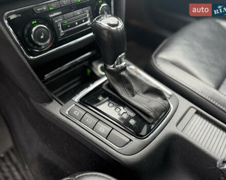 Черный Шкода Суперб, объемом двигателя 2 л и пробегом 235 тыс. км за 15500 $, фото 11 на Automoto.ua