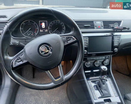 Чорний Шкода Суперб, об'ємом двигуна 1.6 л та пробігом 240 тис. км за 14499 $, фото 16 на Automoto.ua