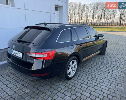 Черный Шкода Суперб, объемом двигателя 1.6 л и пробегом 267 тыс. км за 13700 $, фото 11 на Automoto.ua