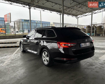 Чорний Шкода Суперб, об'ємом двигуна 1.6 л та пробігом 280 тис. км за 13400 $, фото 4 на Automoto.ua