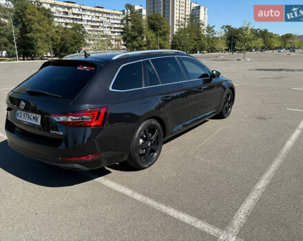 Шкода Суперб 2015 у Києві на Automoto.ua Чорний Шкода Суперб, об'ємом двигуна 1.6 л та пробігом 237 тис. км за 13500 $, фото 9 на Automoto.ua
