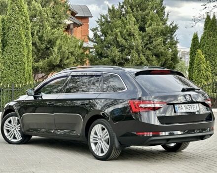 Чорний Шкода Суперб, об'ємом двигуна 2 л та пробігом 215 тис. км за 15300 $, фото 5 на Automoto.ua