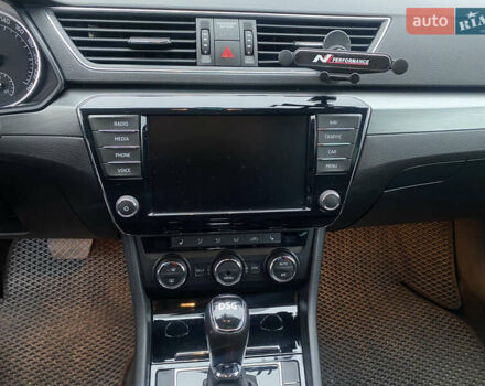 Чорний Шкода Суперб, об'ємом двигуна 1.6 л та пробігом 240 тис. км за 14499 $, фото 20 на Automoto.ua