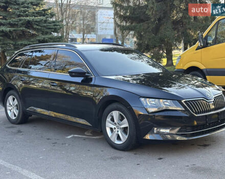 Черный Шкода Суперб, объемом двигателя 1.6 л и пробегом 280 тыс. км за 12800 $, фото 2 на Automoto.ua