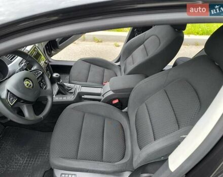 Черный Шкода Суперб, объемом двигателя 1.97 л и пробегом 294 тыс. км за 14500 $, фото 32 на Automoto.ua