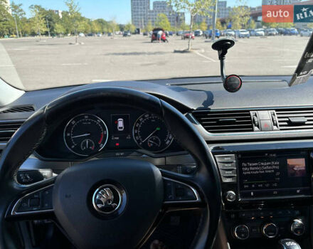 Шкода Суперб 2015 у Києві на Automoto.ua Чорний Шкода Суперб, об'ємом двигуна 1.6 л та пробігом 237 тис. км за 13500 $, фото 19 на Automoto.ua