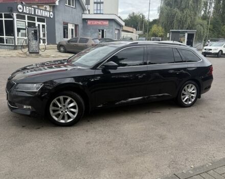 Черный Шкода Суперб, объемом двигателя 2 л и пробегом 270 тыс. км за 16000 $, фото 1 на Automoto.ua
