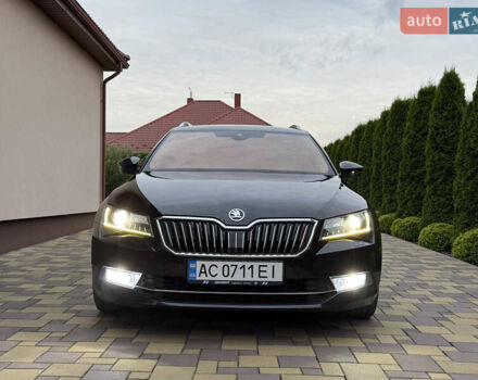 Черный Шкода Суперб, объемом двигателя 1.97 л и пробегом 307 тыс. км за 18350 $, фото 5 на Automoto.ua